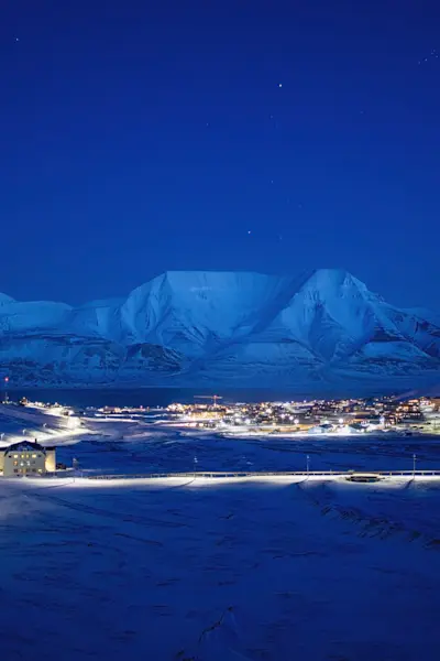 Longyearbyen in January - Polar Night - Hurtigruten Svalbard - Photo Eveline Lunde