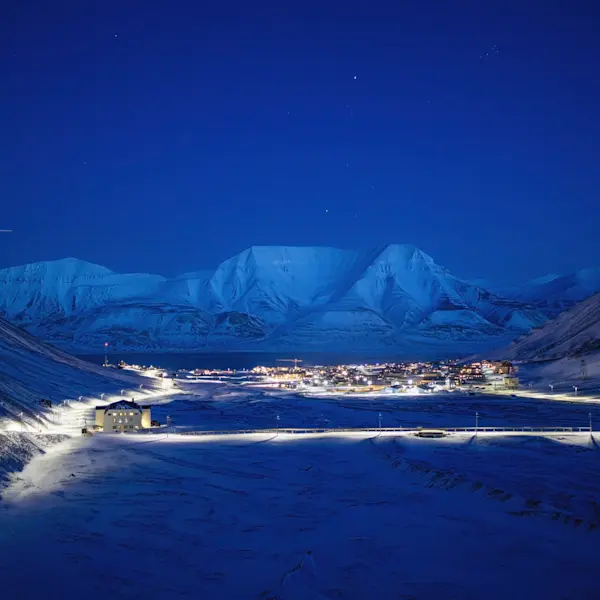 Longyearbyen in January - Polar Night - Hurtigruten Svalbard - Photo Eveline Lunde