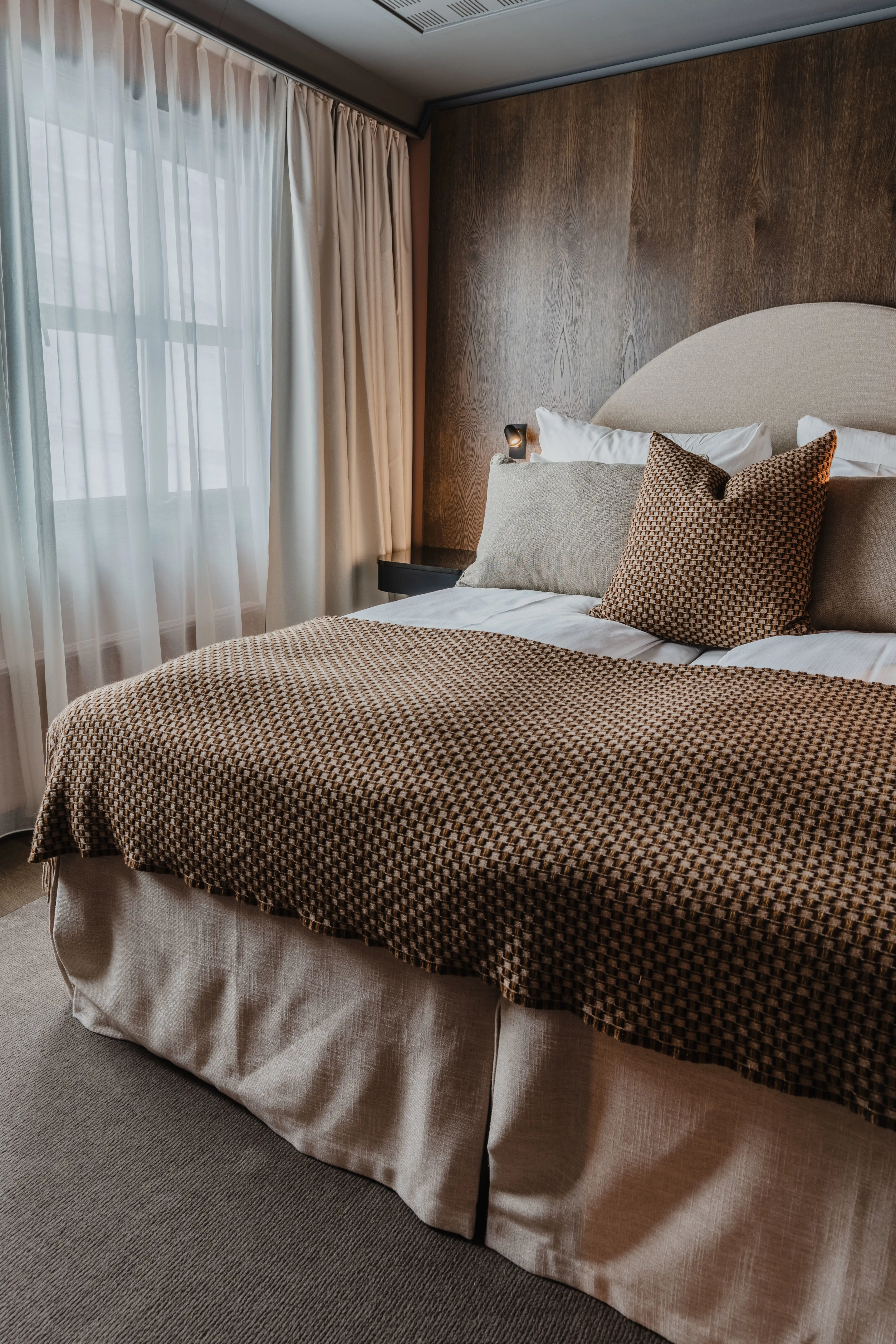 Hurtigruten-Svalbard-Funken-Lodge-Suite-05-HC-Ragnhild-Utne-04-24248281-Photo Ragnhild Utne