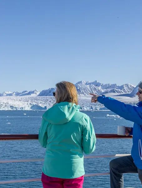 Guests-onboard-MS-Serenissima-Svalbard-Adventure-Mini-Cruise-Hurtigruten-Svalbard- HG-19