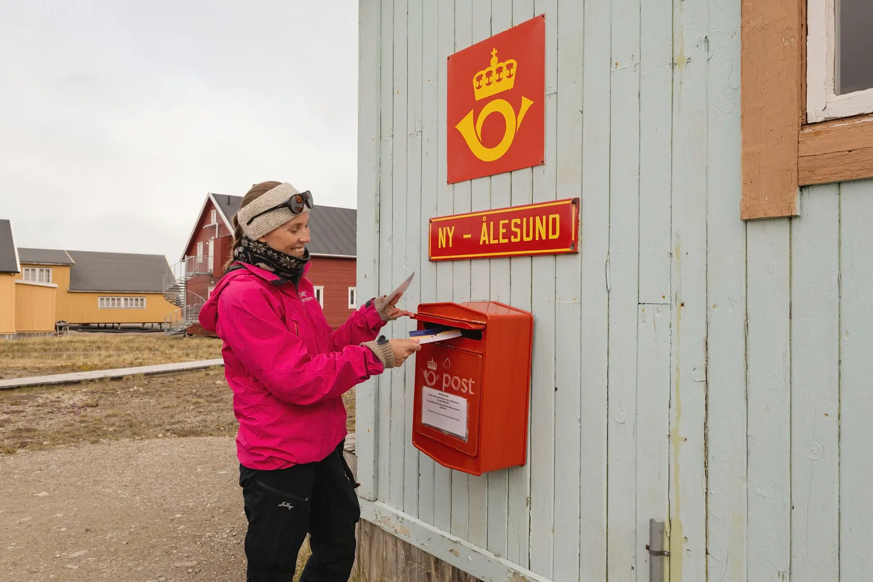 MS Nordstjernen - Ny Ålesund Post office -Photo Schibsted Partnerstudio