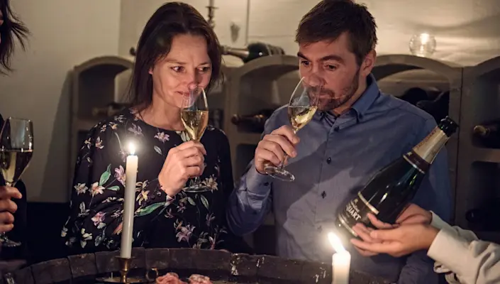 Funken Lodge - Champagne Tasting - Photo Agurtxane Concellon