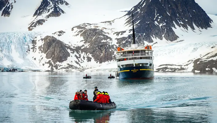 MS Serenissima - Zodiac_Photo Broadstone