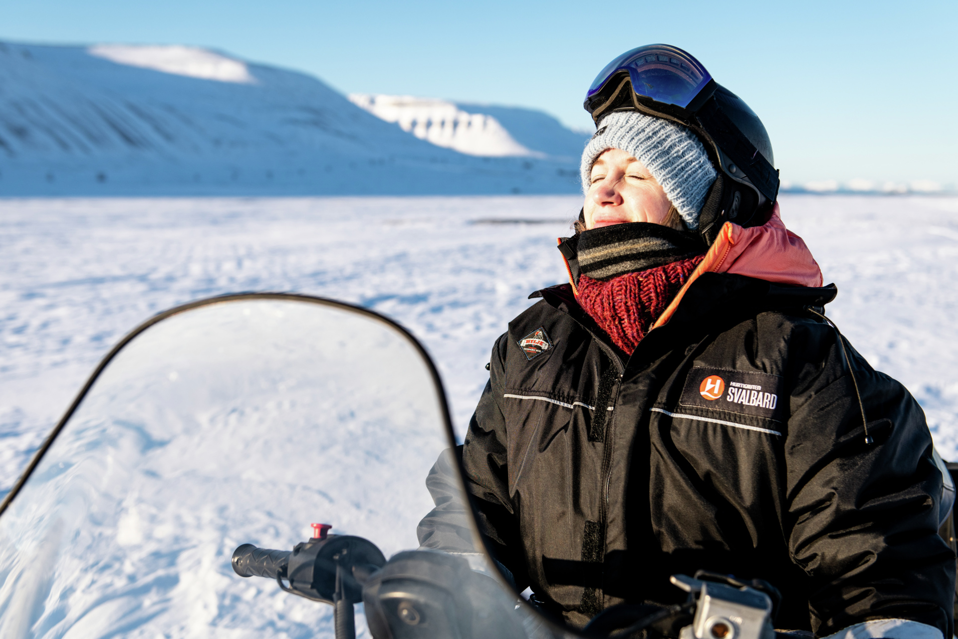 Snowmobile safari to Tempelfjorden - Hurtigruten Svalbard - Photo Thomas Griesbeck