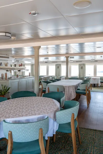 The Venice Restaurant onboard MS Serenissima. Photo credit: Hurtigruten Svalbard / Paulina Hinz