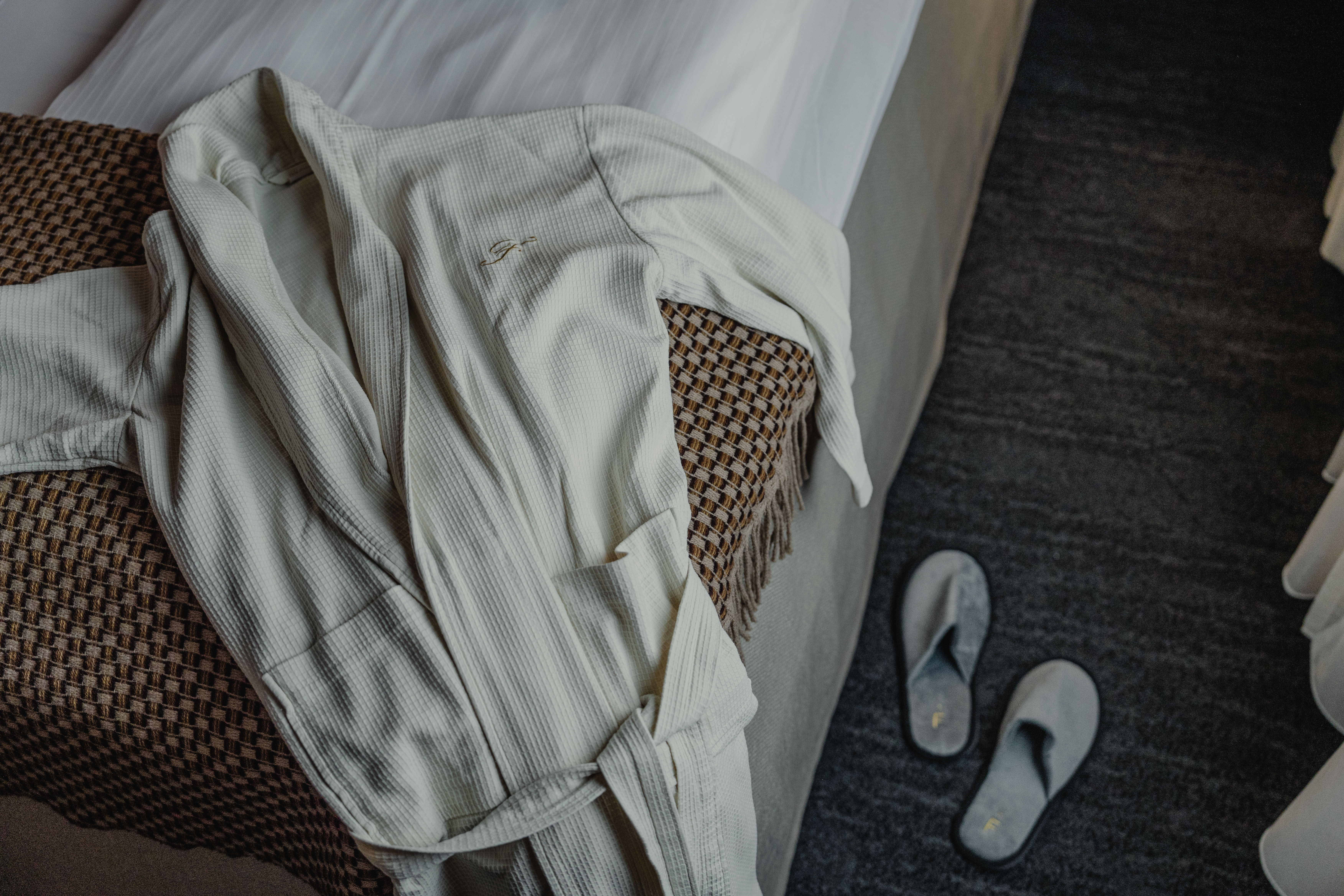 Hurtigruten-Svalbard-Funken-Lodge-Robe-Ragnhild-Utne-01-24248158-Photo Ragnhild Utne