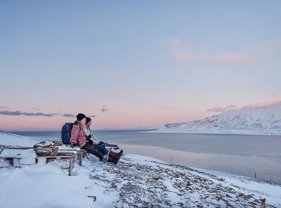 Hike in light winter HGS 15234 Photo Agurtxane Concellon