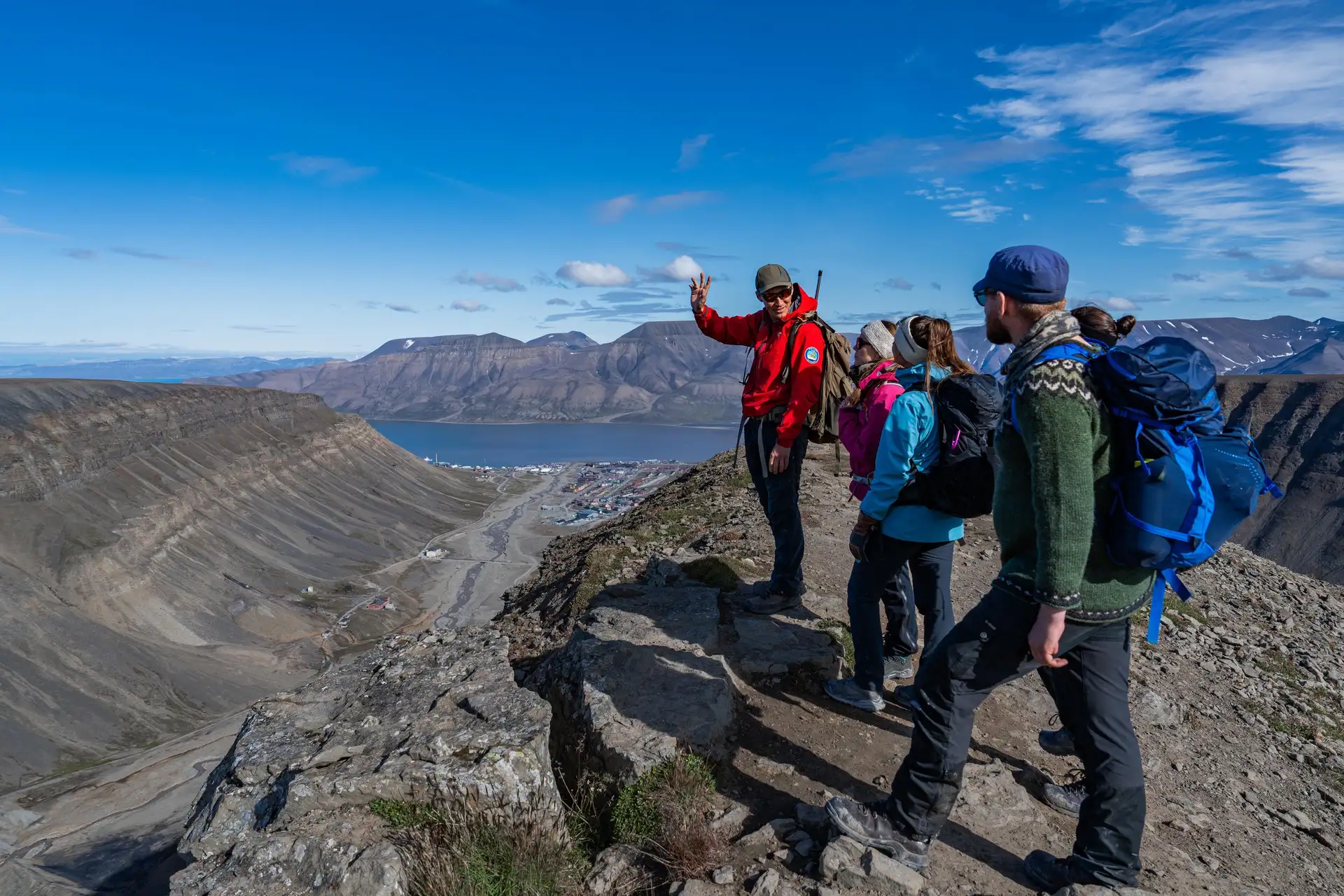 Hike to Sarkofagen HGR 165718 Photo Schibsted Partnerstudio (1)