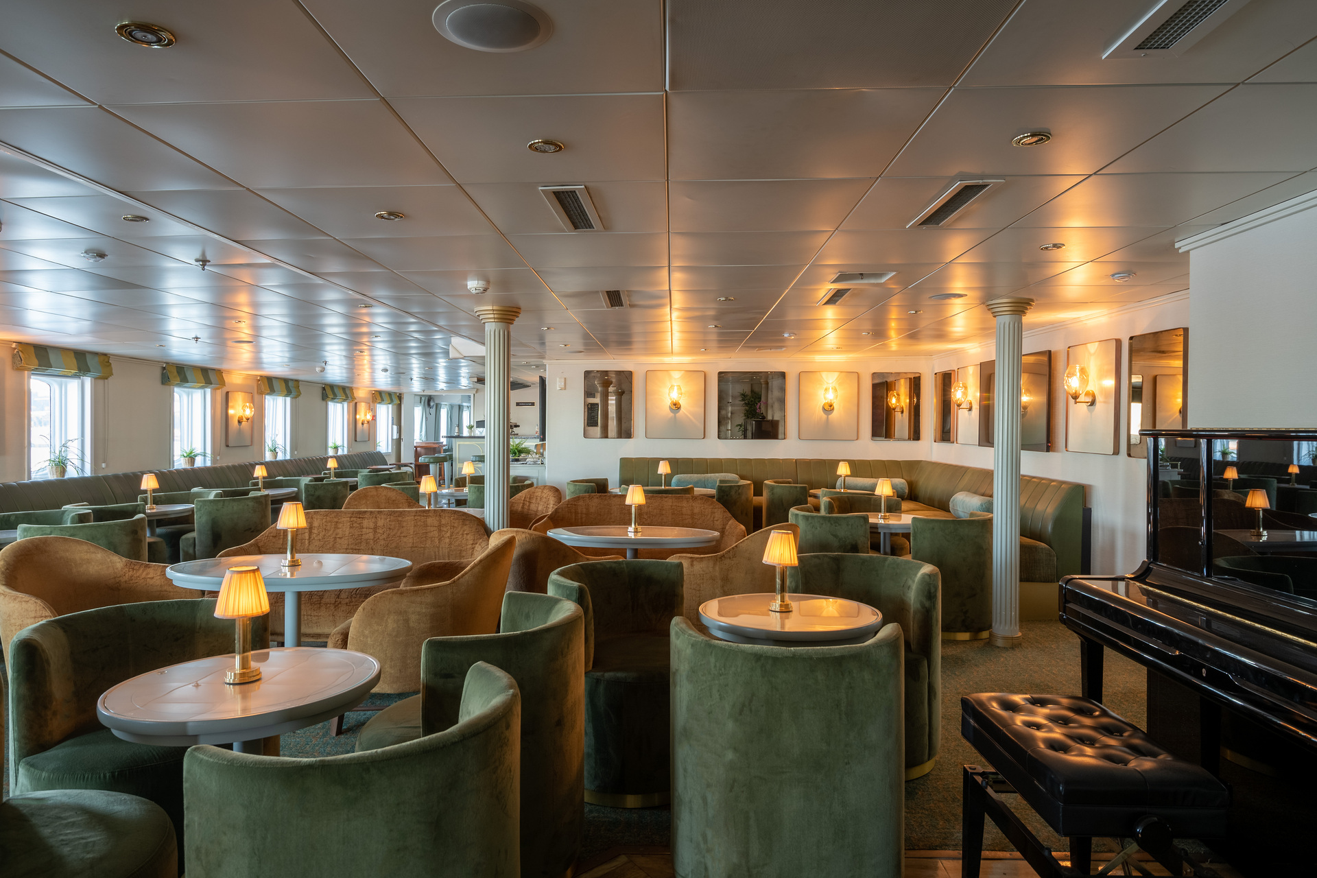 MS Serenissima - Andrea Lounge