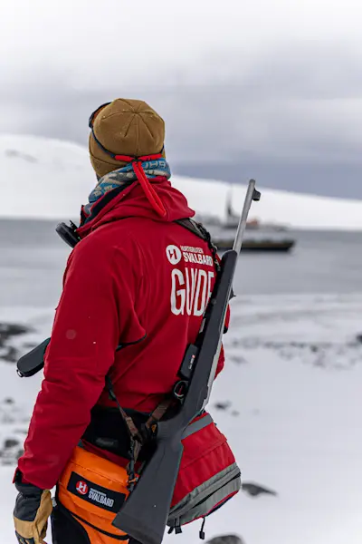 Expedition-Team-MS-Serenissima-Svalbard-Adventure-Mini-Cruise-Hurtigruten-Svalbard-HG-33