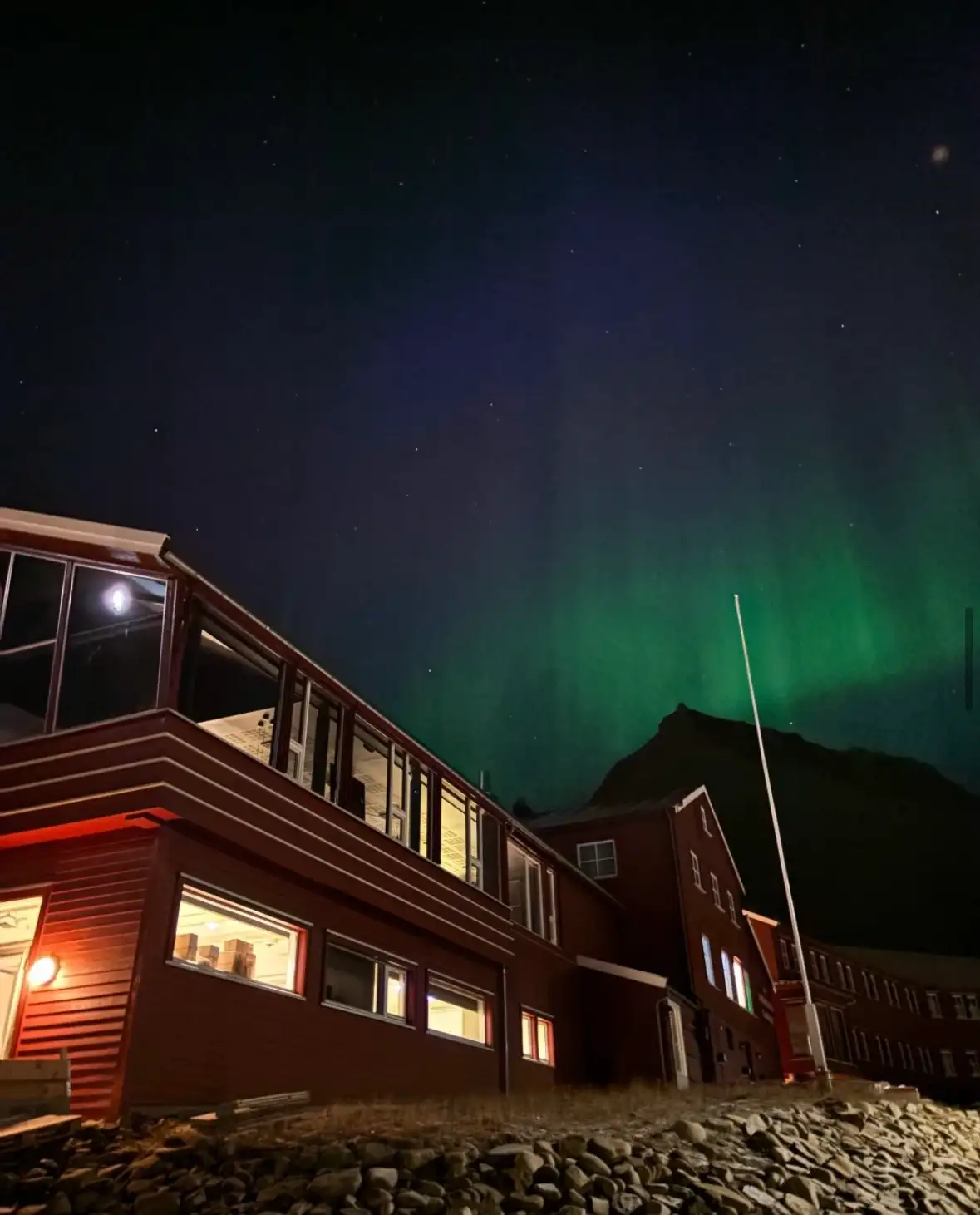 Funken Lodge under the northern lights