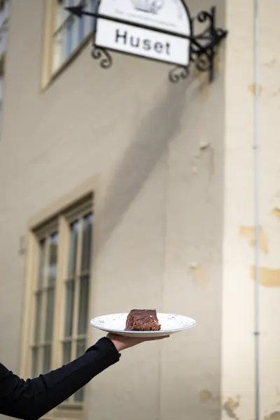 HUSET-BISTRO-PHOTO-STEPHEN-GOLLANSC00154-29583271-Photo Stephen Gollan