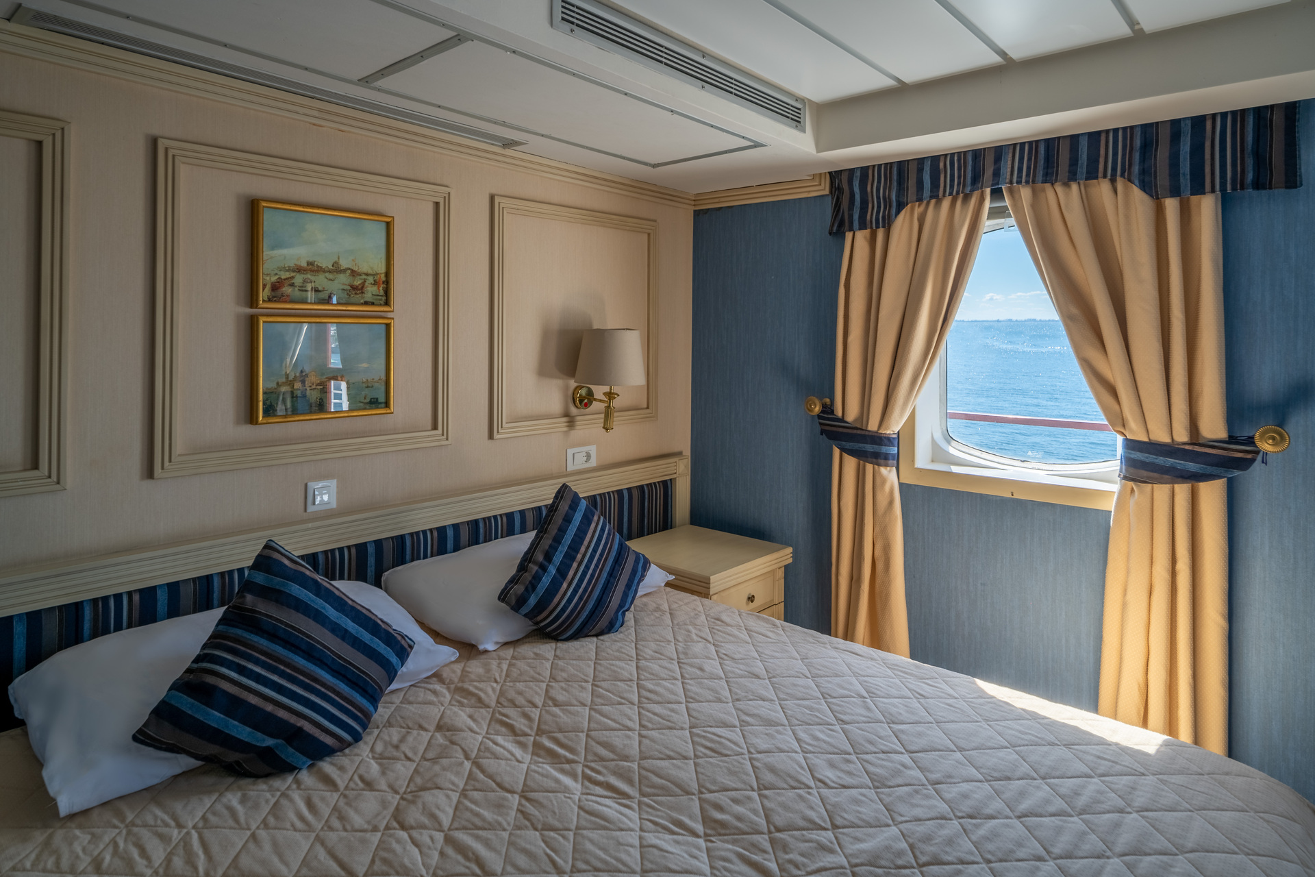 Executive-Suite-MS-Serenissima-Cabin-704-August-24-Paulina-Hinz-Photography-85--30427605-Photo Paulina Hinz
