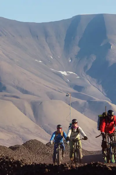 Sightseeing Summer Electric Bike Svalbard Photo Agurtxane Concellon 1600x900
