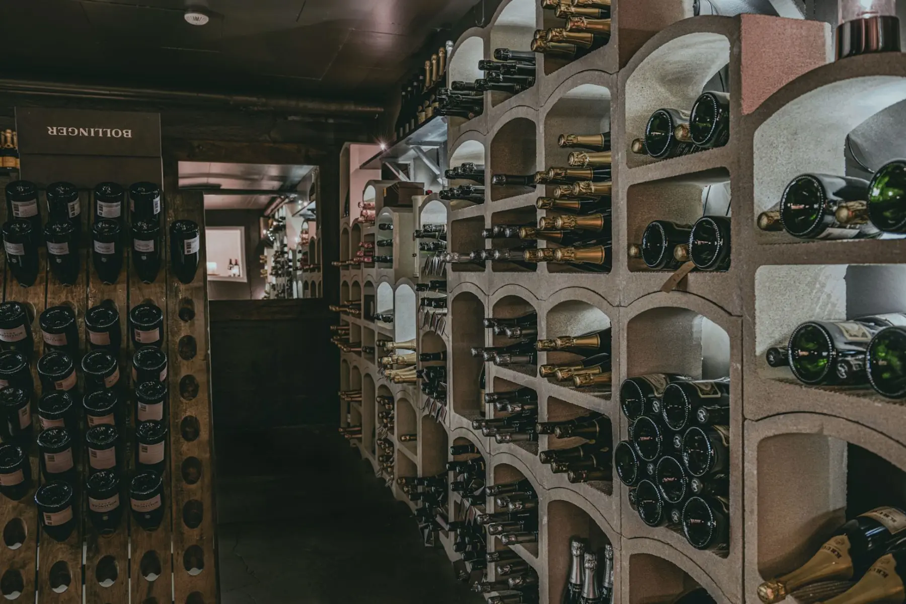 Funken Lodge - Champagne Cellar - Ragnhild Utne