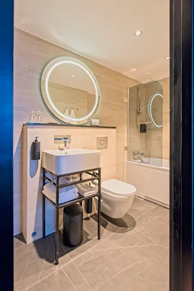 Funken Lodge_Hurtigruten Svalbard_Photo Agurtxane Concellon