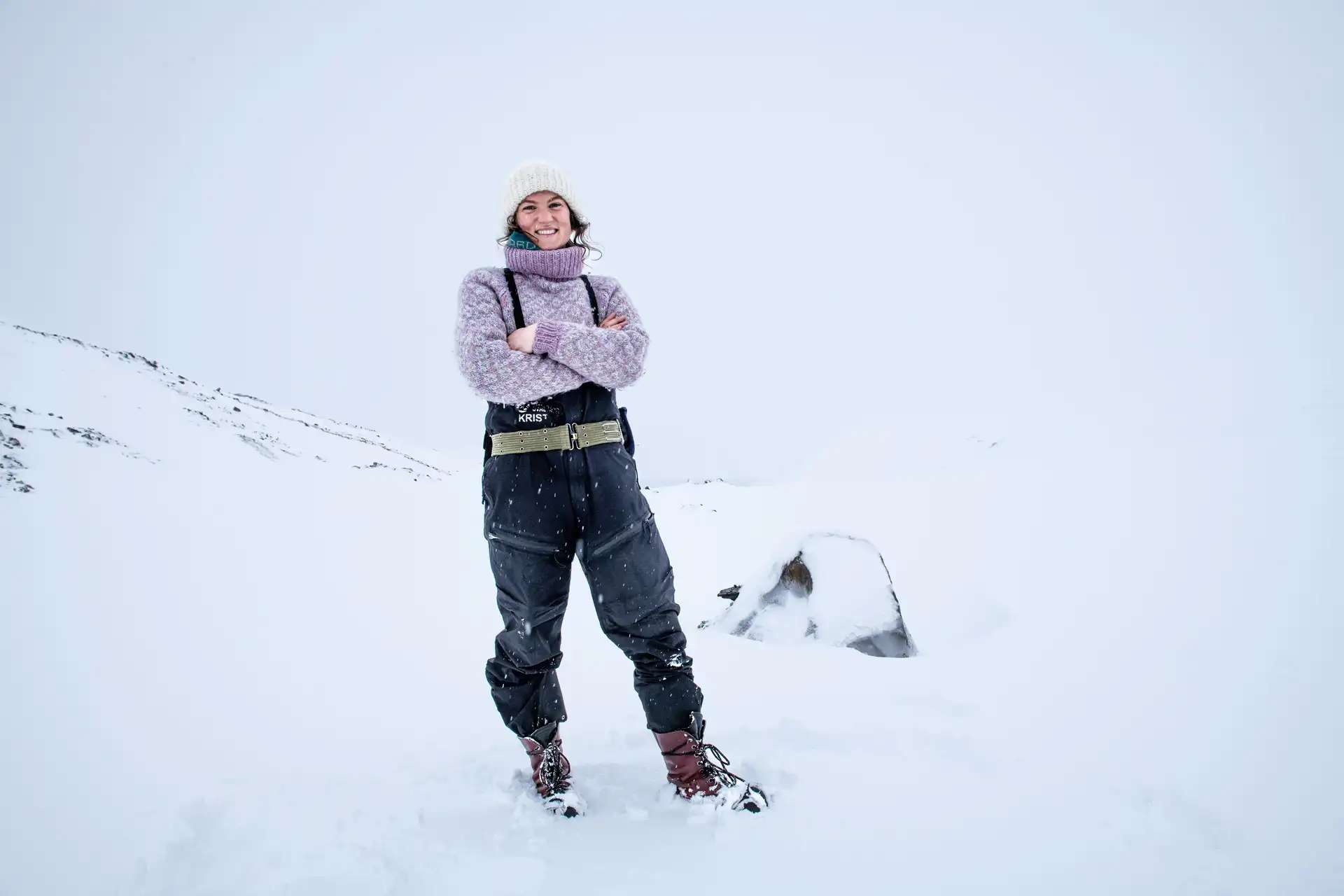 Ice cave with snowcat HGR 155232 Photo Thomas Griesbeck