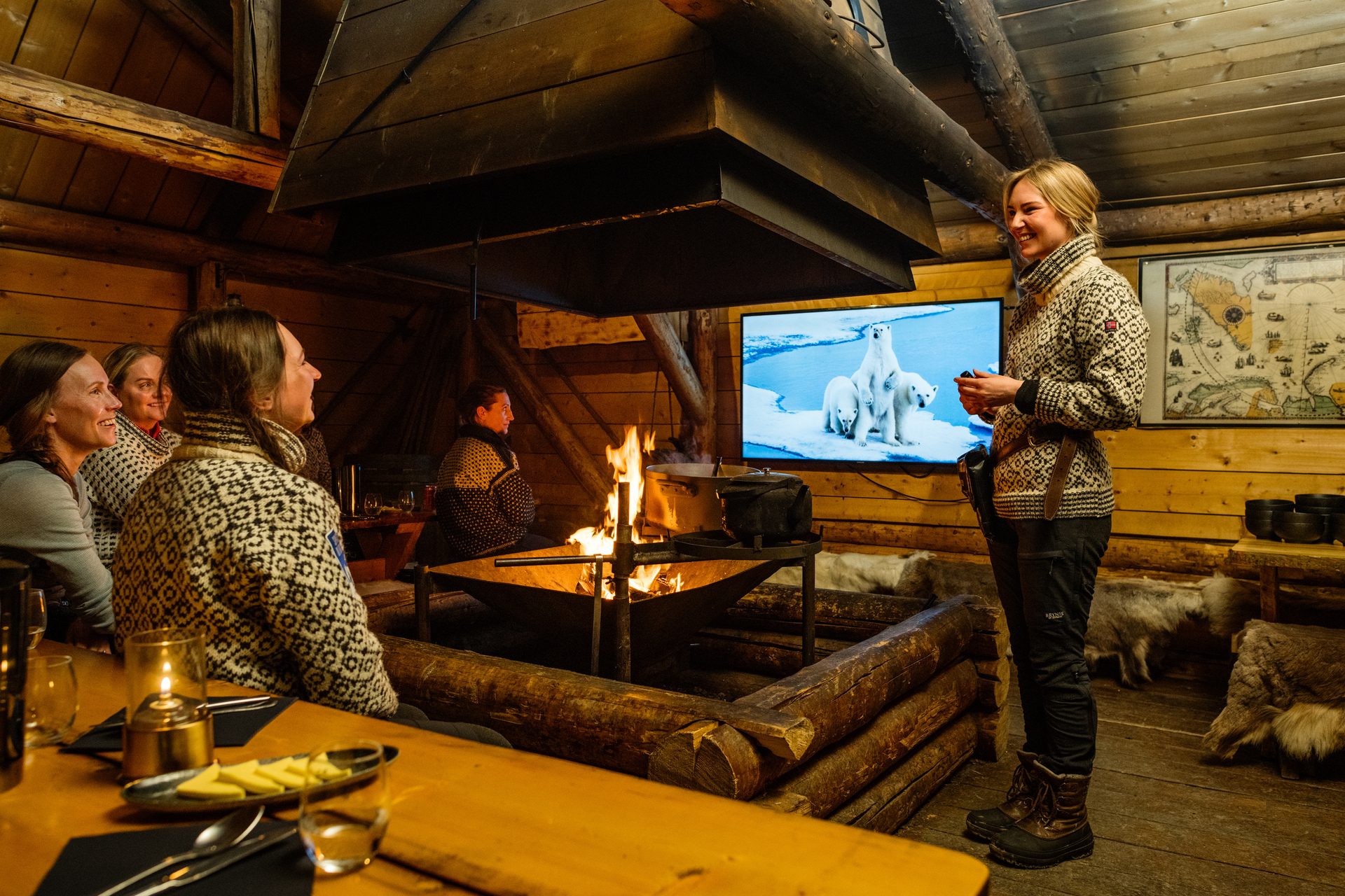 Wilderness-Evening-Camp-Barentz-Hurtigruten-Svalbard-Photo-Schibsted-Partnerstudio4345-29576807-Photo Schibsted Partnerstudio