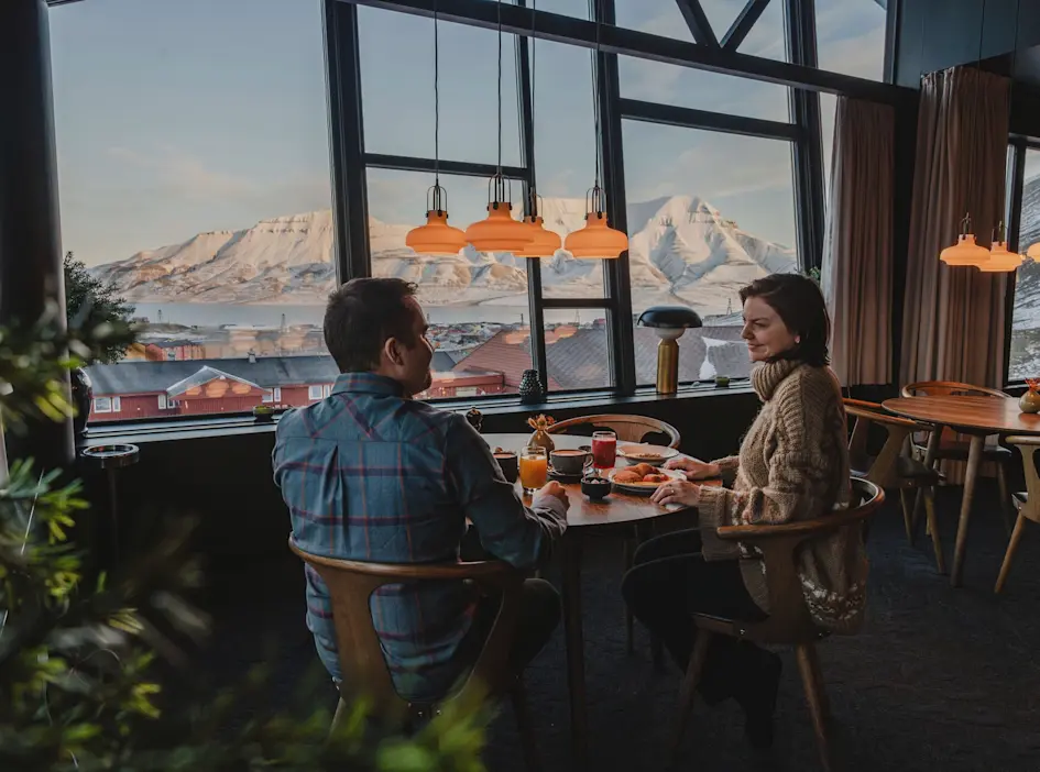 Funken Lodge Breakfast HGR 164947 1920 Photo Ragnhild Utne
