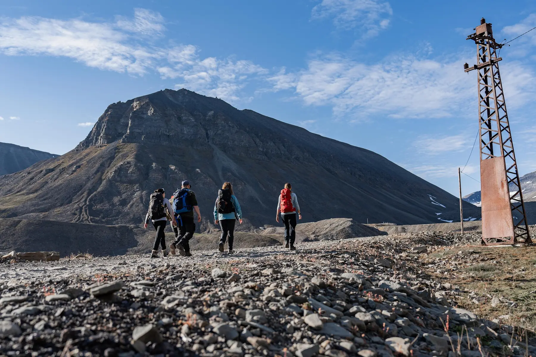 Fjelltur til Sarkofagen - Hurtigruten Svalbard - Photo Schibsted Partnerstudio