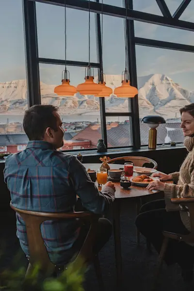 Funken Lodge Breakfast - Hurtigruten Svalbard - Photo Ragnhild Utne