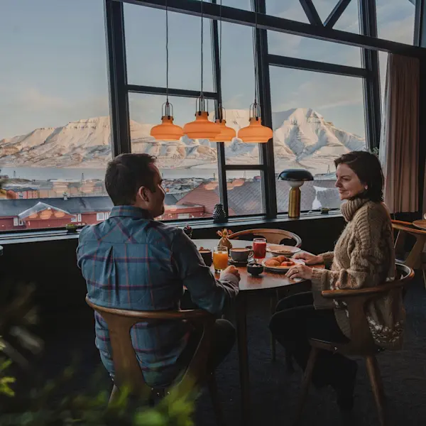 Funken Lodge Breakfast - Hurtigruten Svalbard - Photo Ragnhild Utne