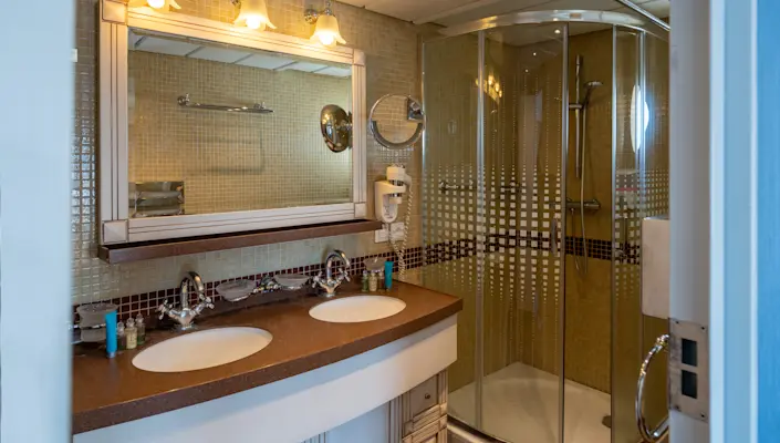 Executive-Suite-MS-Serenissima-Cabin-704-August-24-Paulina-Hinz-Photography-86--30427712-Photo Paulina Hinz