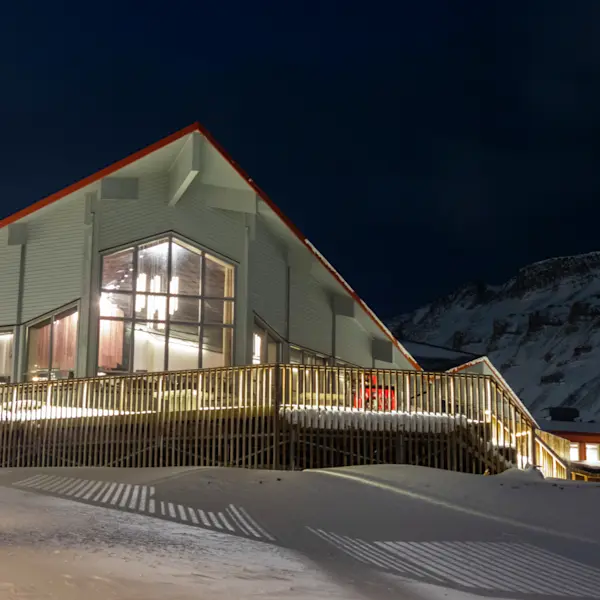 Radisson Blu Polar Hotel Spitsbergen - HGR 151832 1920 - Photo: Hakon Daae Brensholm
