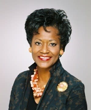 Kim Askew headshot for board webpage
