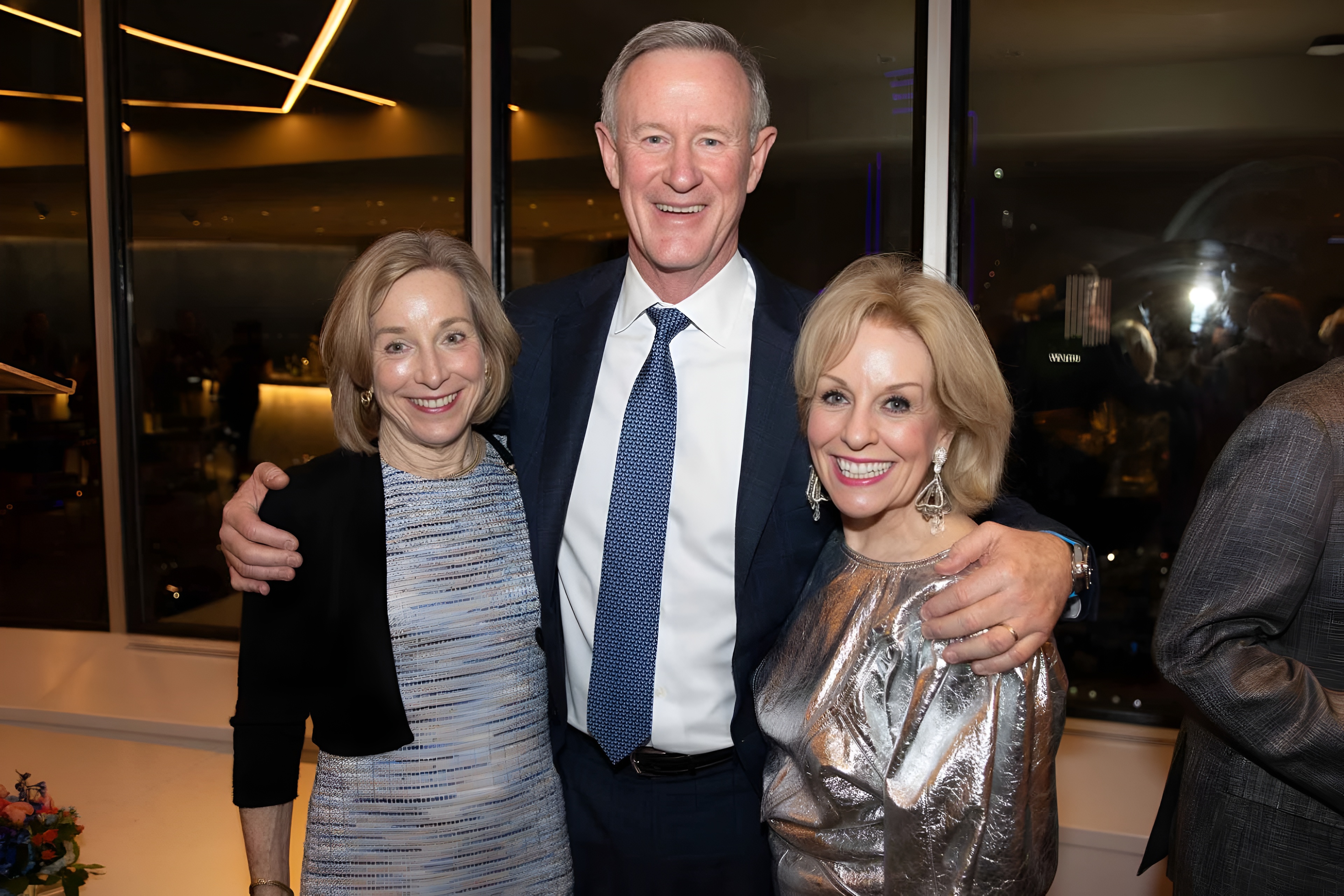 Sandra Bond Chapman PhD’86 (right), chief director of the Center for BrainHealth, is shown with former UT System chancellor and retired Navy Adm. William McRaven and his wife, Georgeann, who made a $1 million challenge grant that supports the Optimal BrainHealth for Warfighters program.