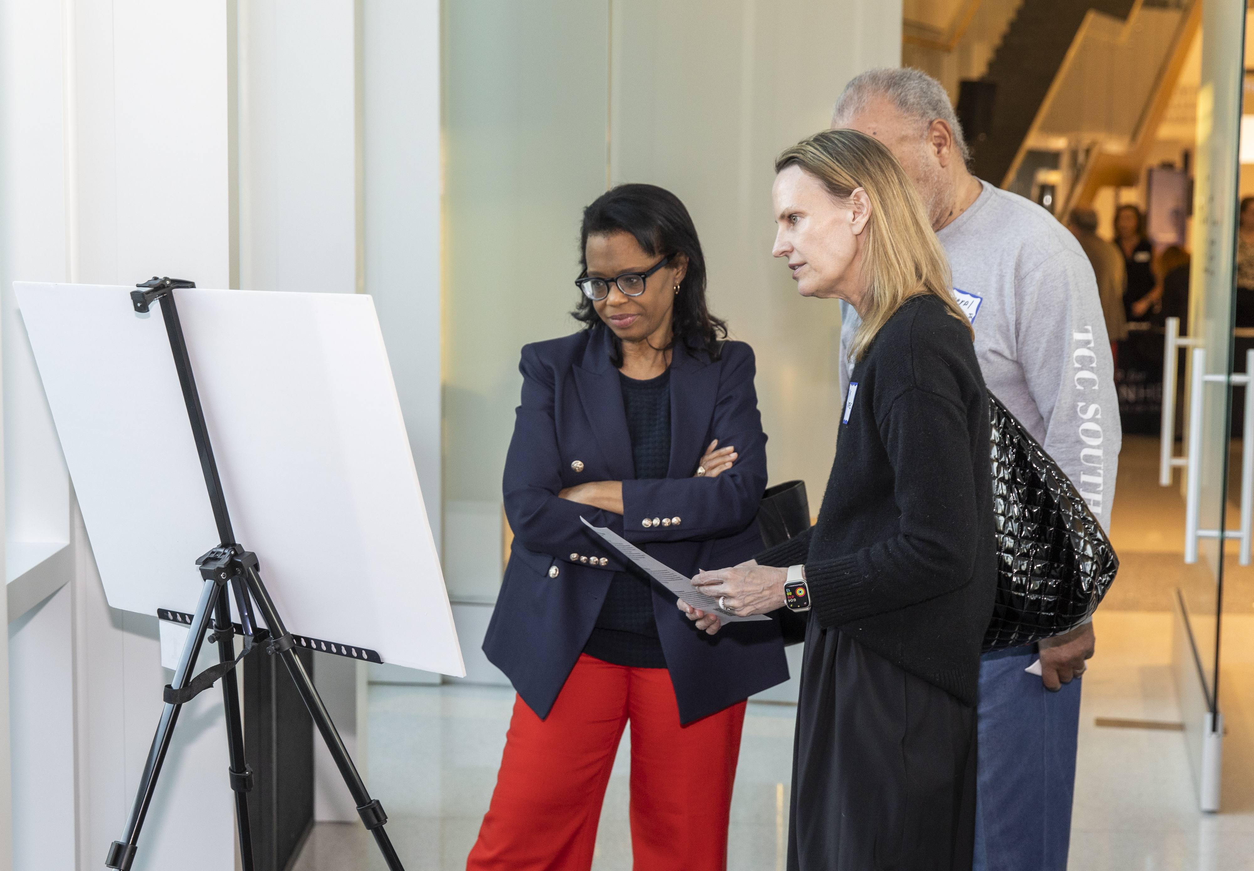 During BrainHealth Week, the Empowering Women Through Brain Health conference brought together top national leaders to discuss women's brain health research. 