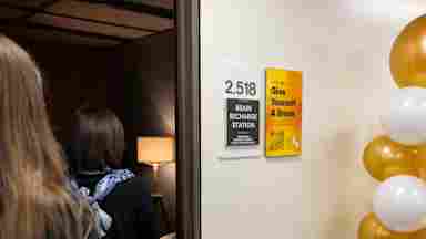 Students and guests at UT Dallas enter the new Brain Recharge Station, located in the Eugene McDermott Library.