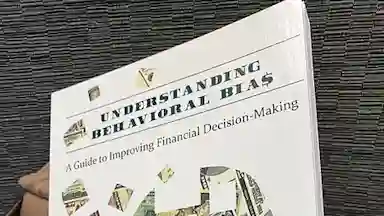 This book describes the biases most relevant to investing, include background on how biases develop, and offer practical strategies to help you to improve your performance.