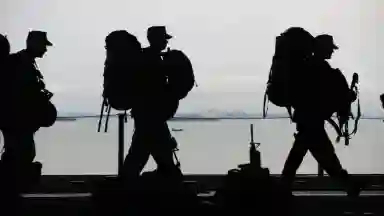 veterans silhouettes