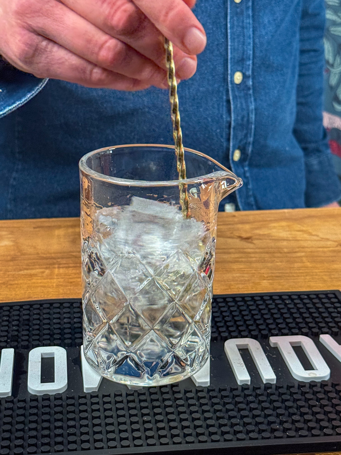 Cocktails & Longdrinks rühren