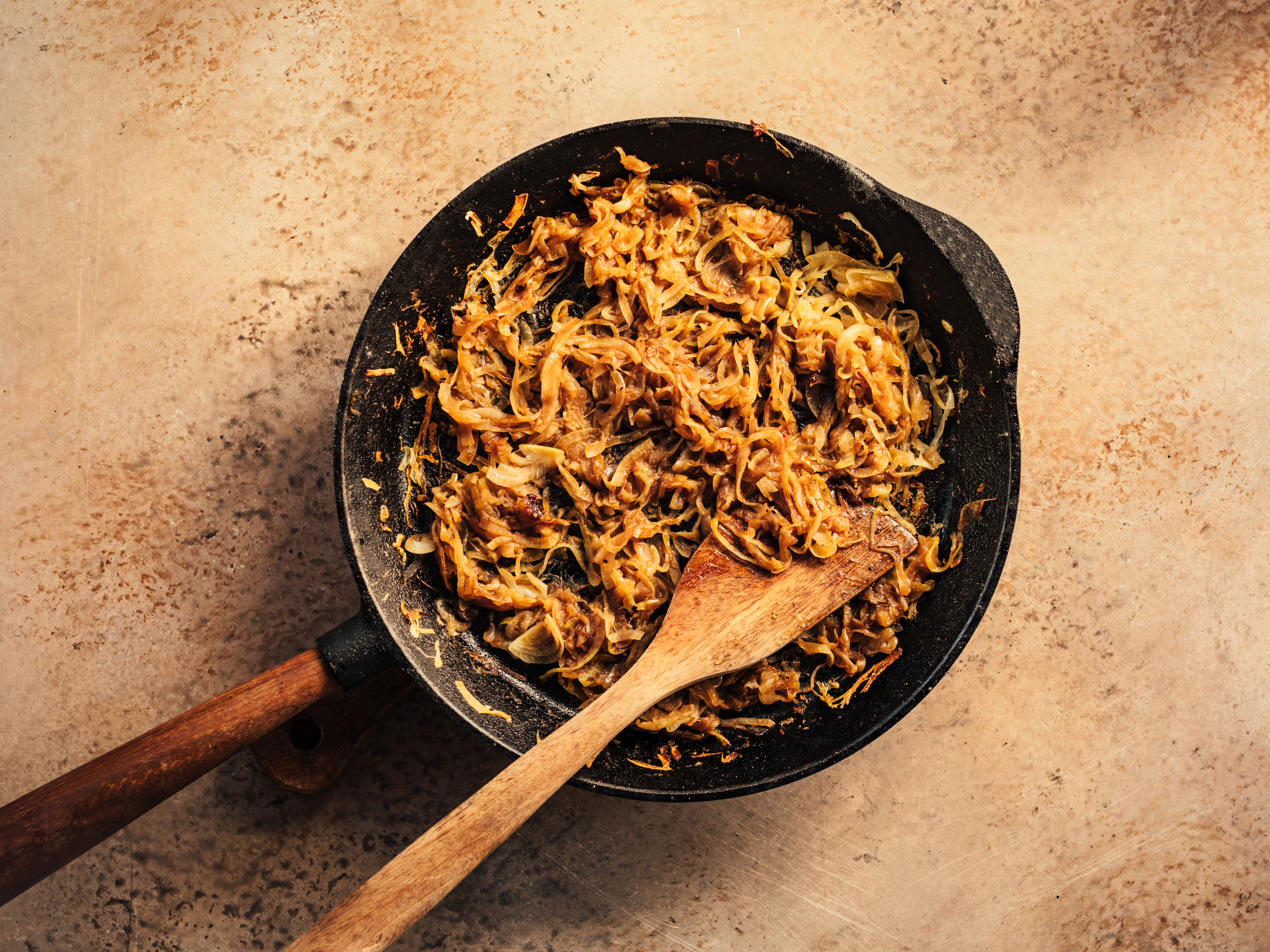 Schritt 2: Zwiebel karamellisieren