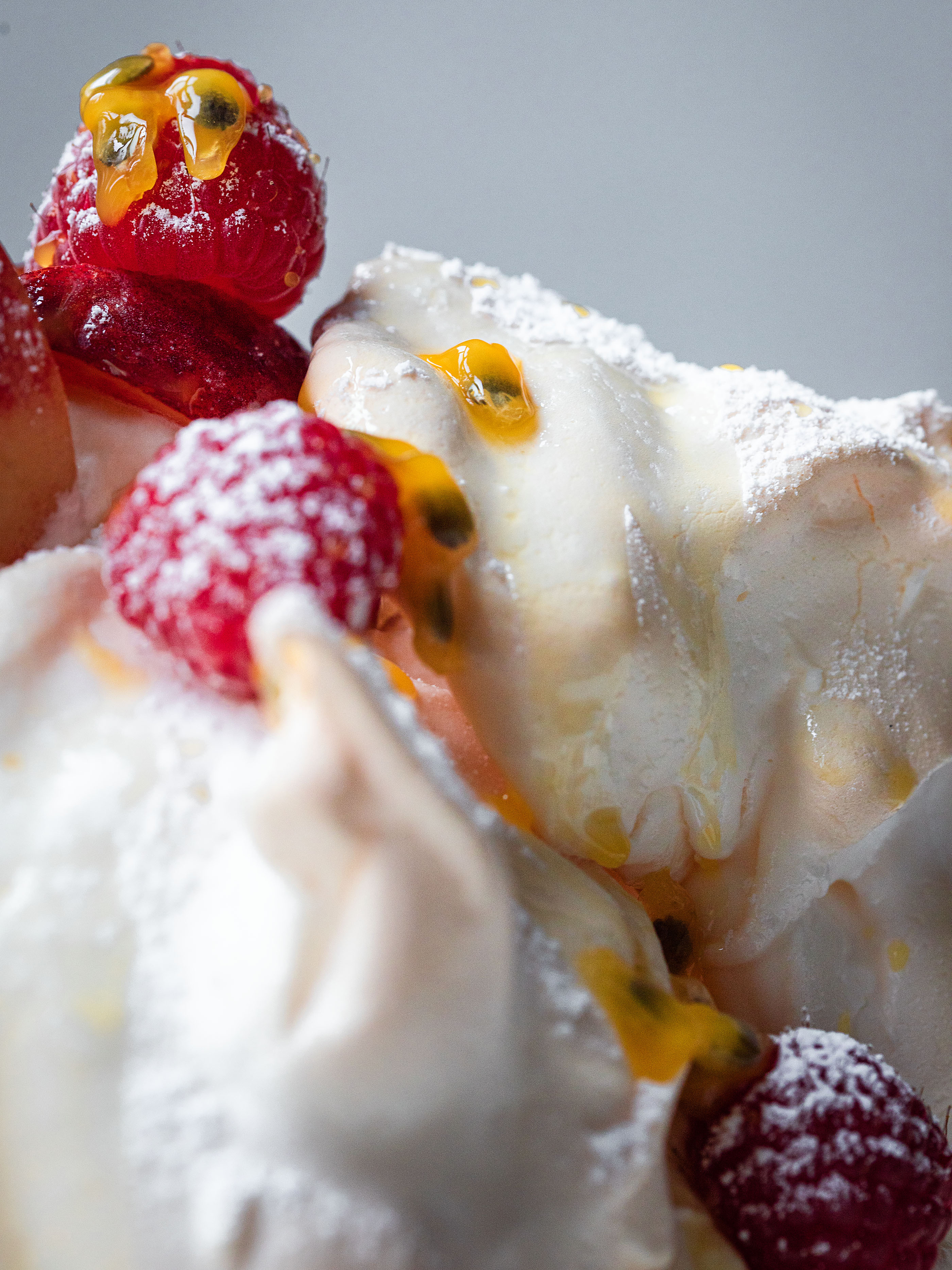 Pfirisch-Pavlova Trifle mit Brandy Crème Rezept 5