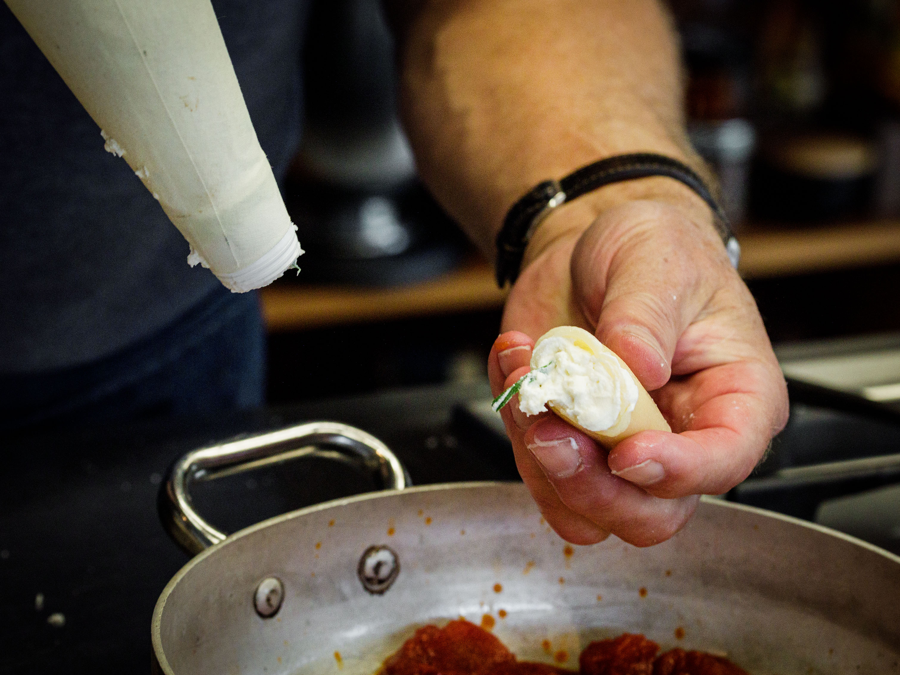 Schritt 3: Pasta für Manicotti – Sommer-Lasagne füllen und einschichten