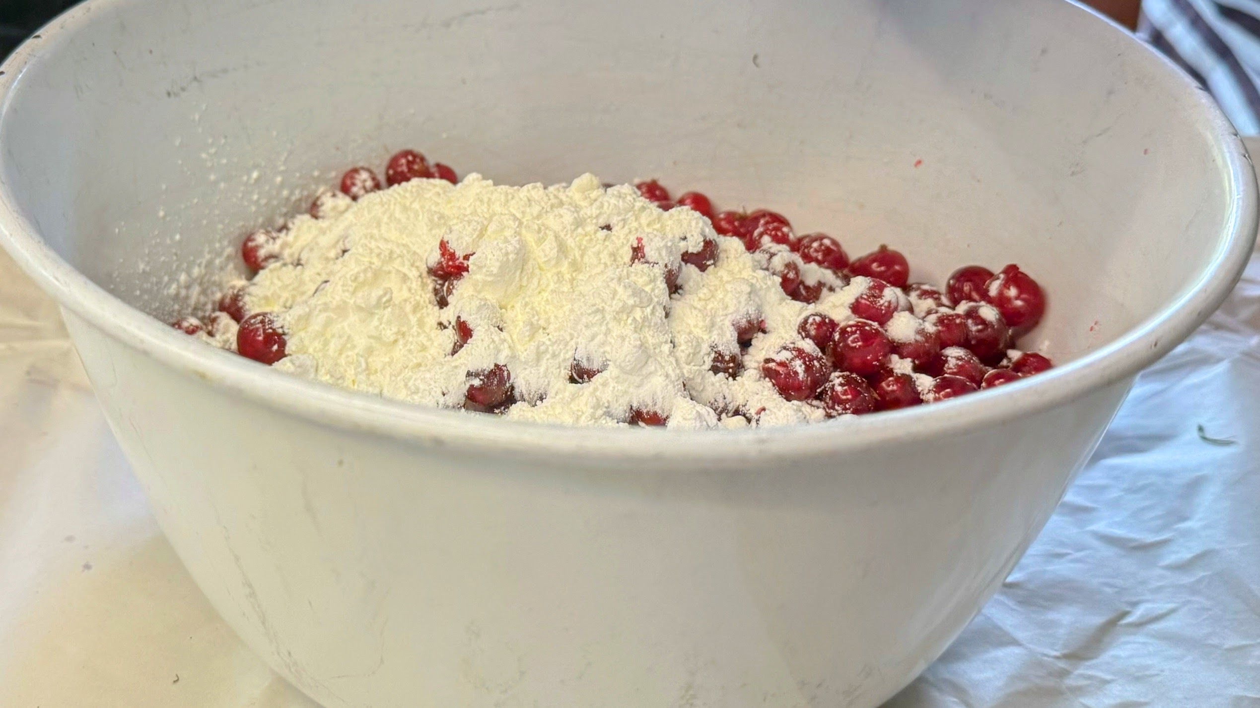 Schritt 2: Zubereitung von Johannisbeer-Kokos Kuchen 