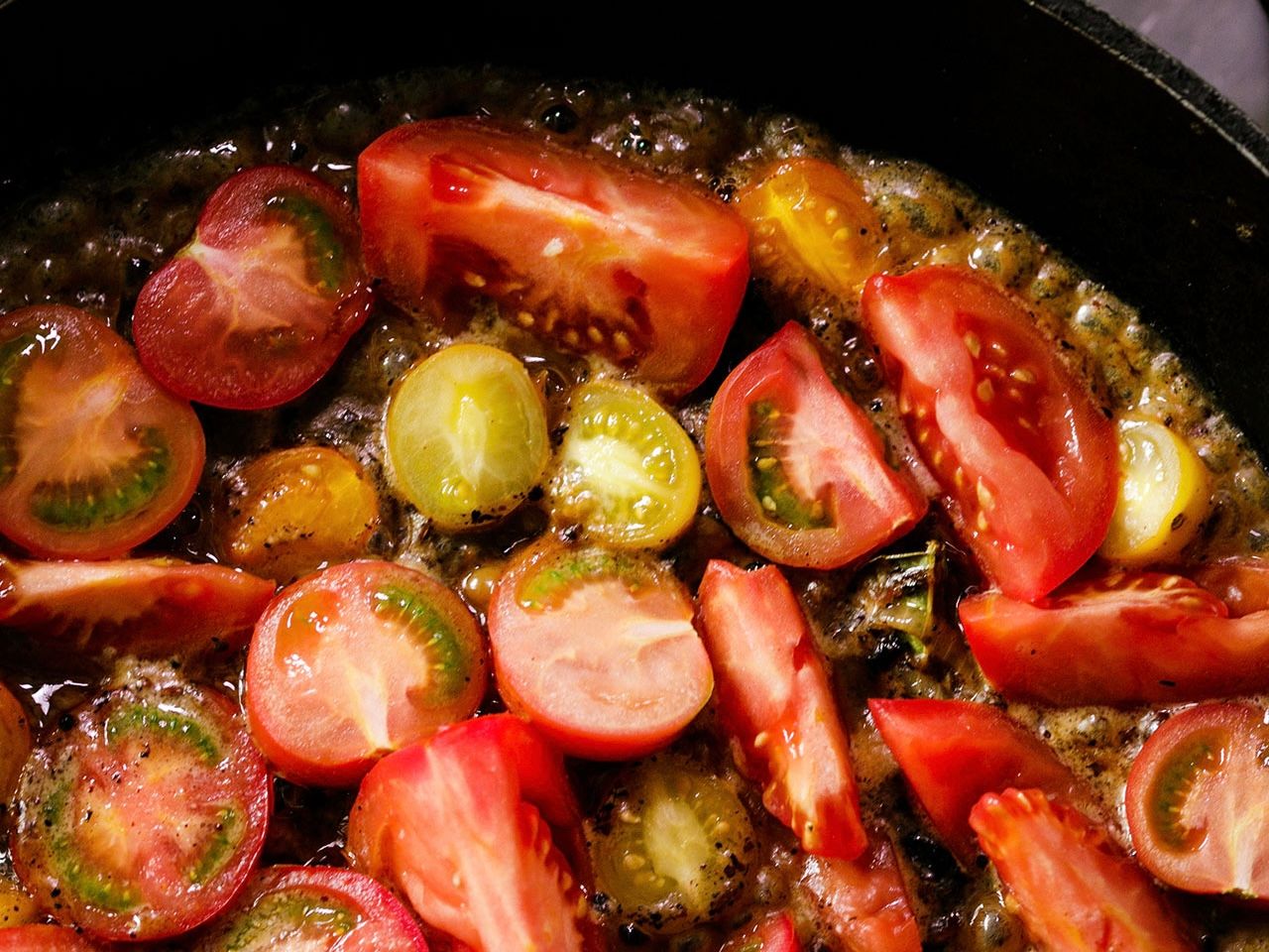 Schritt 3: Tomaten für Veganes Tomatencurry garen