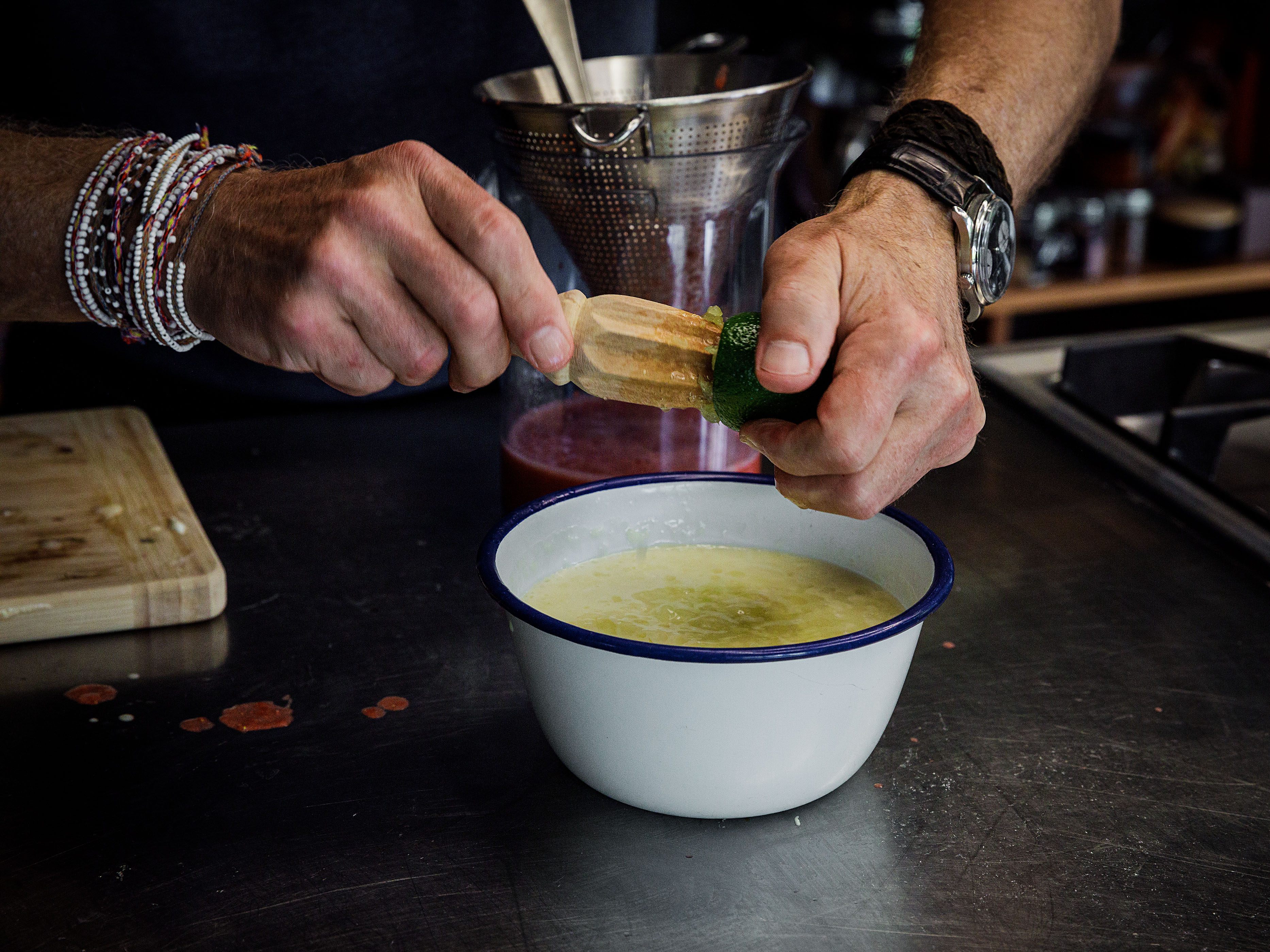 Schritt 2: Limettensaft vorbereiten