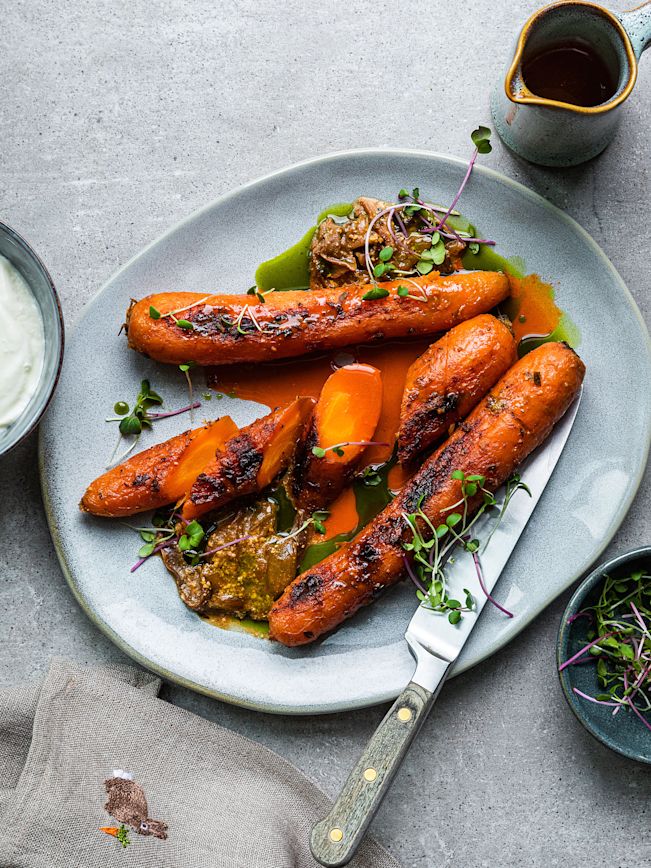 Karotten-Schmortopf mit Petersilienöl Rezept 2 Karotten-Schmortopf mit Petersilienöl Rezept 2