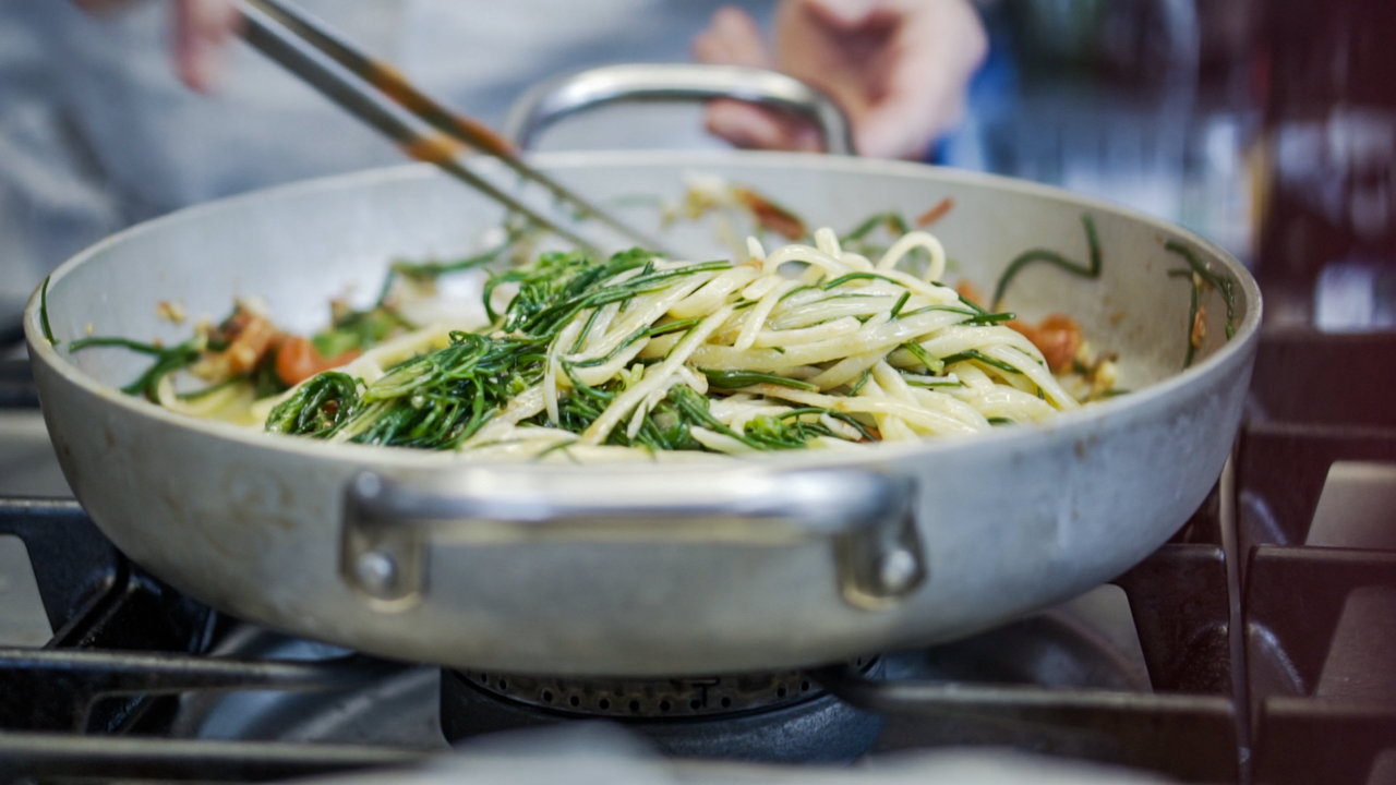 Schritt 2: Gemüse für Pasta mit Barba di Frate zubereiten