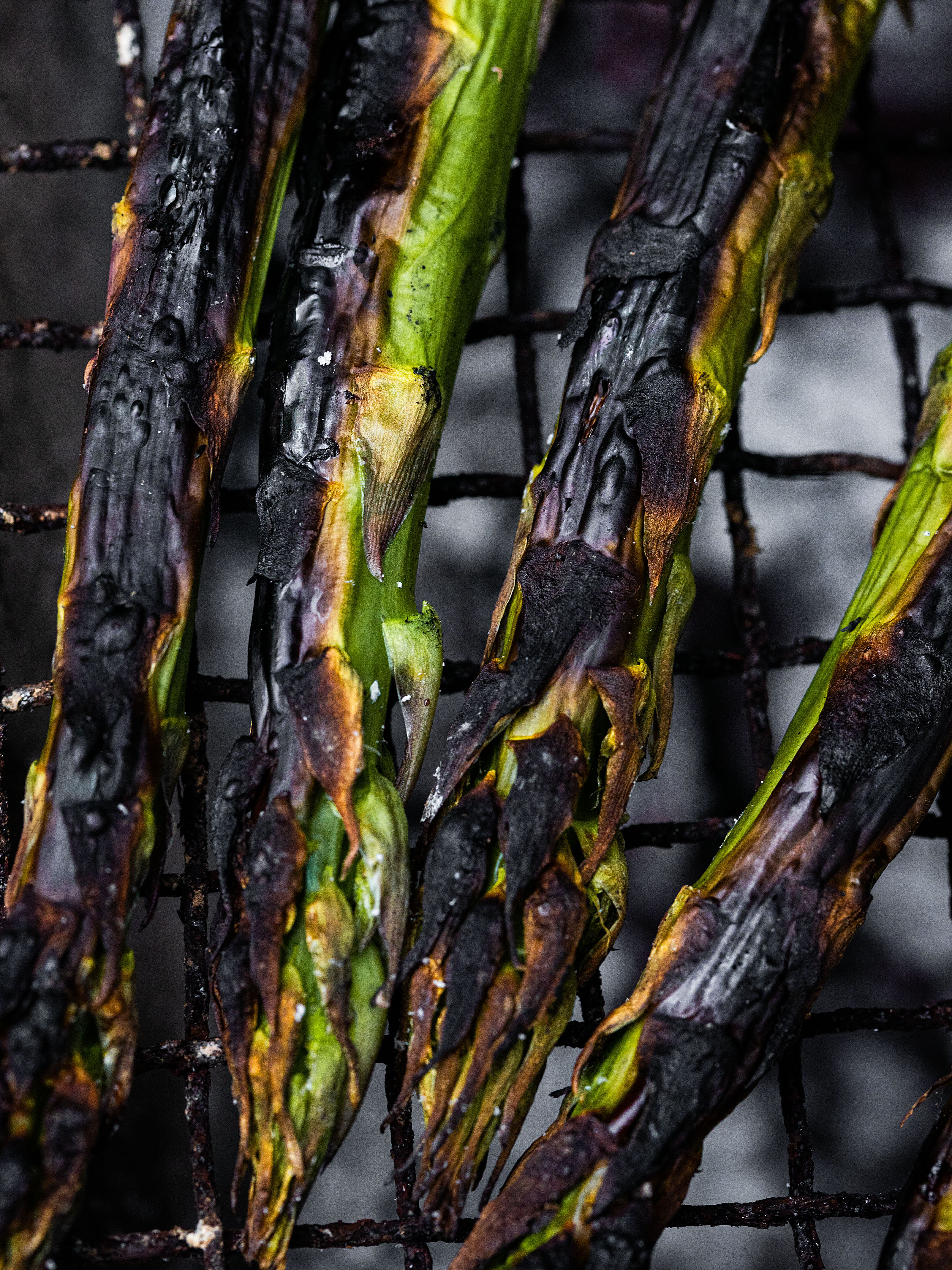 Gegrillter Spargel mit veganer Sauce Béarnaise 3