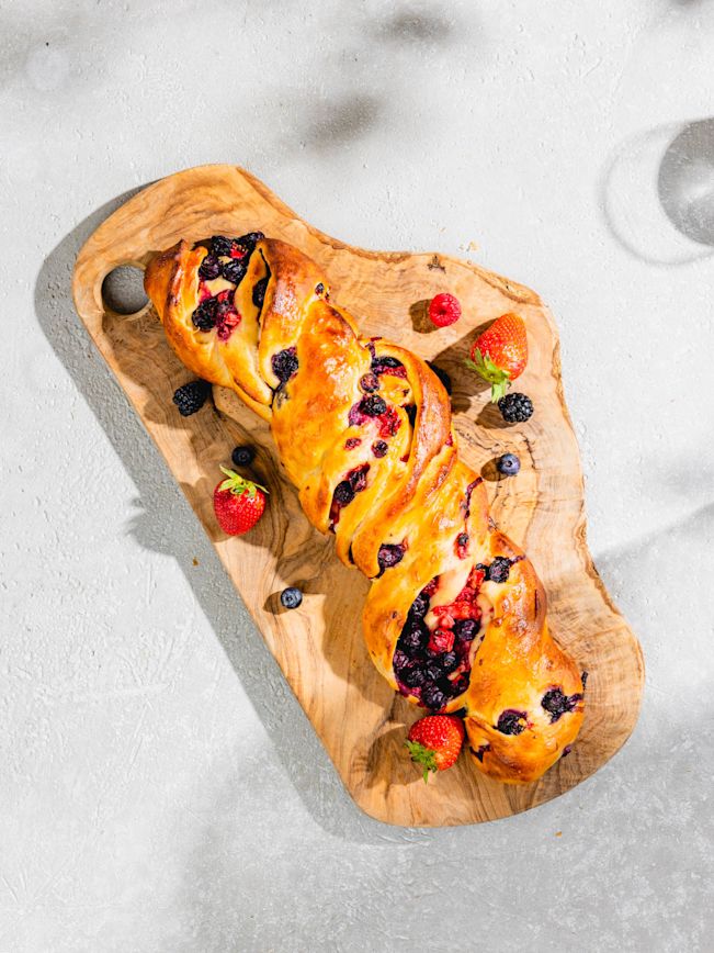 Waldbeeren-Zopf Rezept Waldbeeren-Zopf Rezept