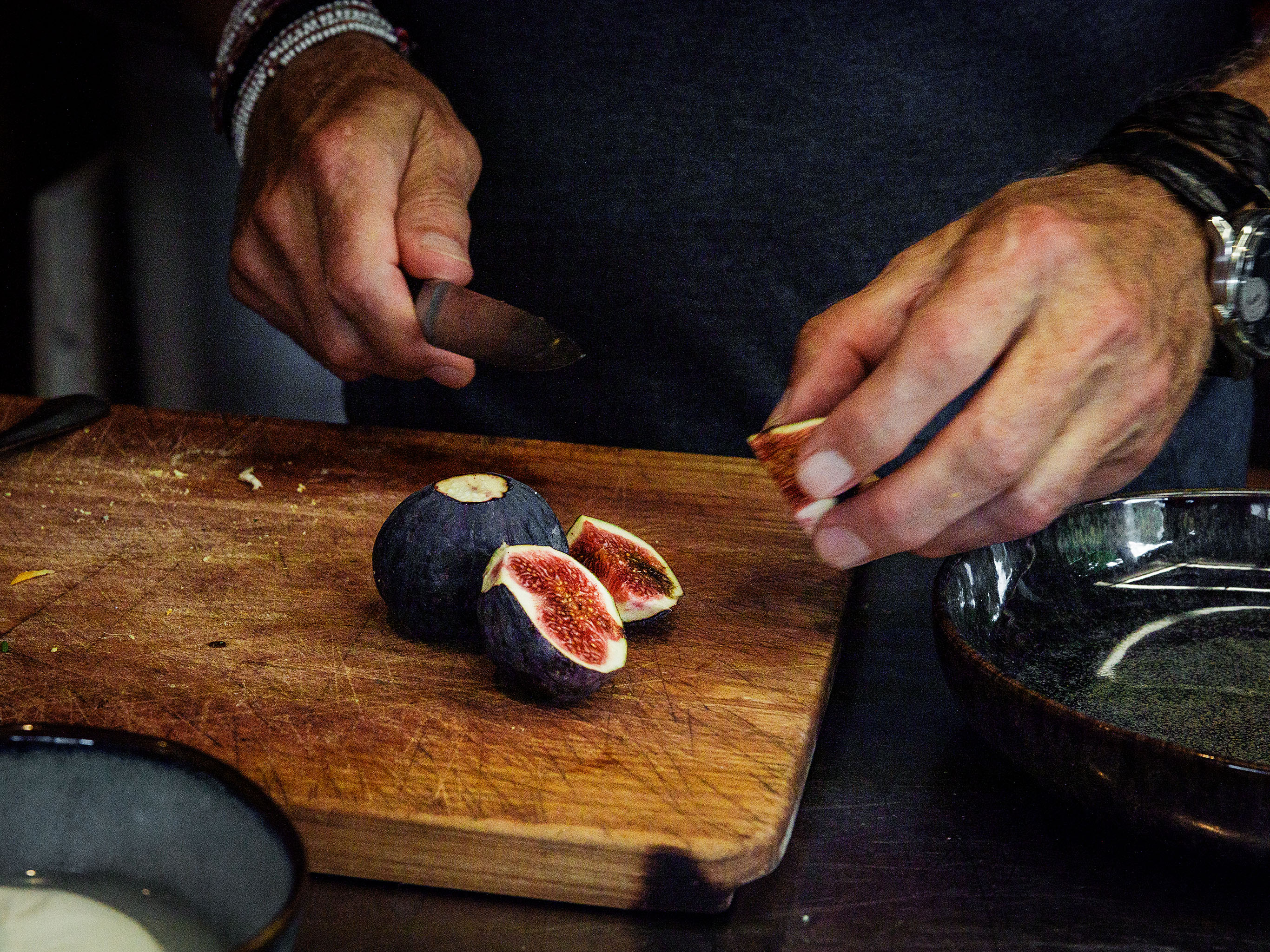 Schritt 1: Gericht Burrata mit Feigen und Rösttomaten zusammenstellen 