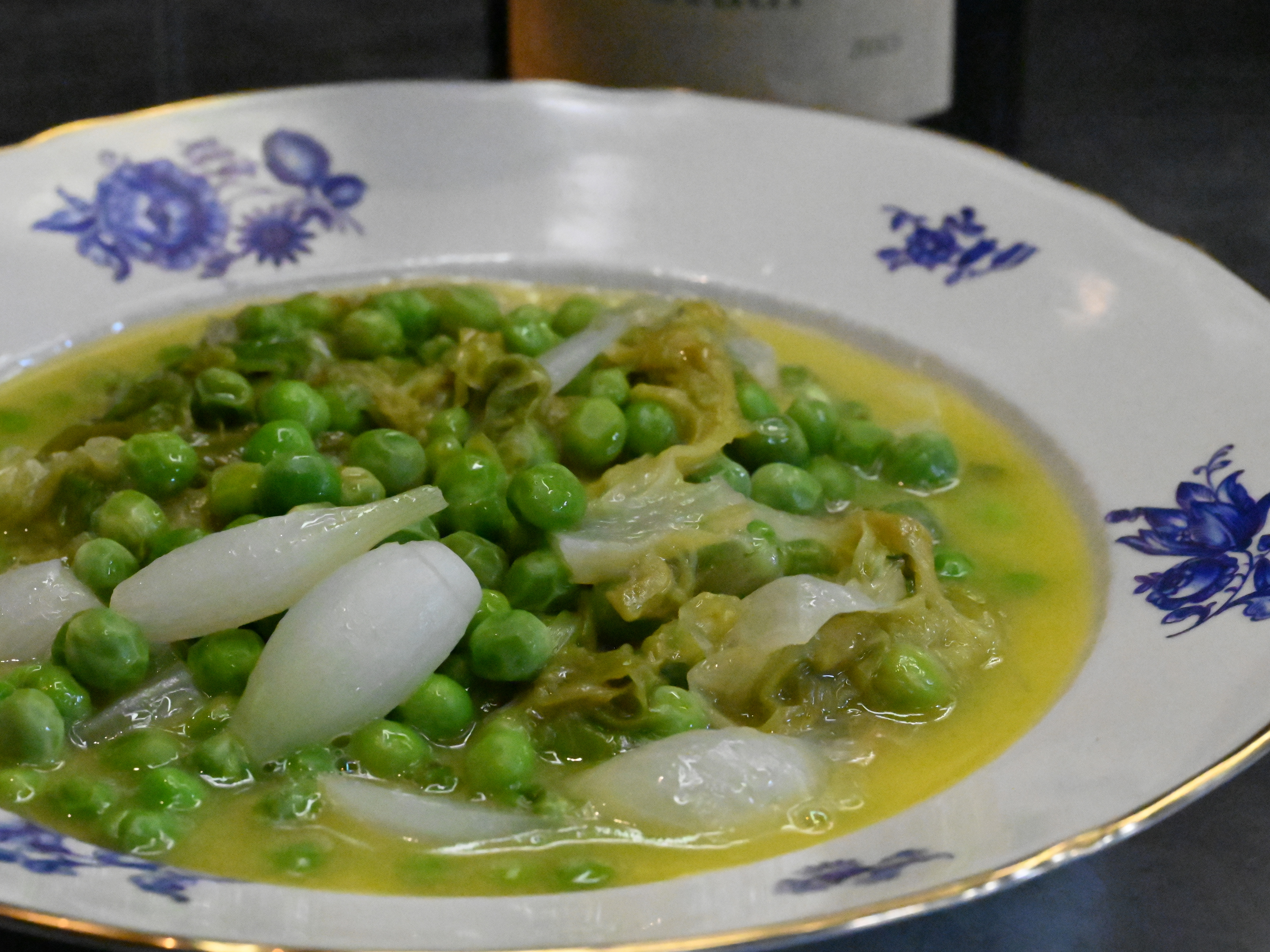 Schritt 4: Erbsen auf französische Art fertigstellen und anrichten