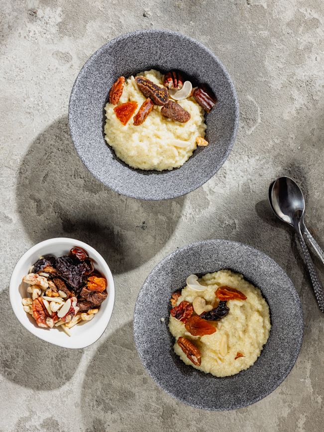 Süsser Couscous à la « Milchreis » mit Früchten und Nüssen Rezept Süsser Couscous à la « Milchreis » mit Früchten und Nüssen Rezept