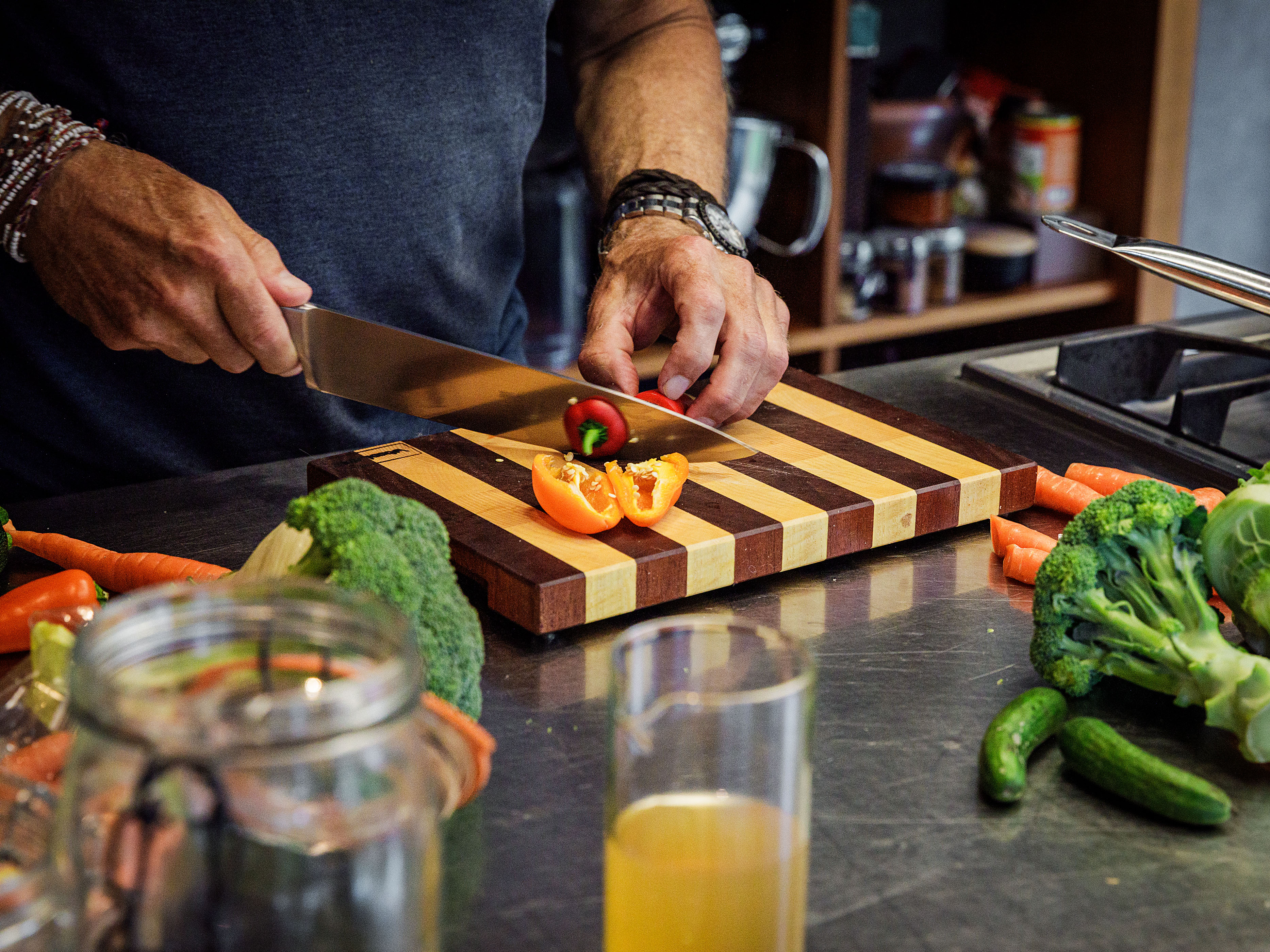 Schritt 1: Die ausgewählten Gemüse in mundgerechte Stücke schneiden