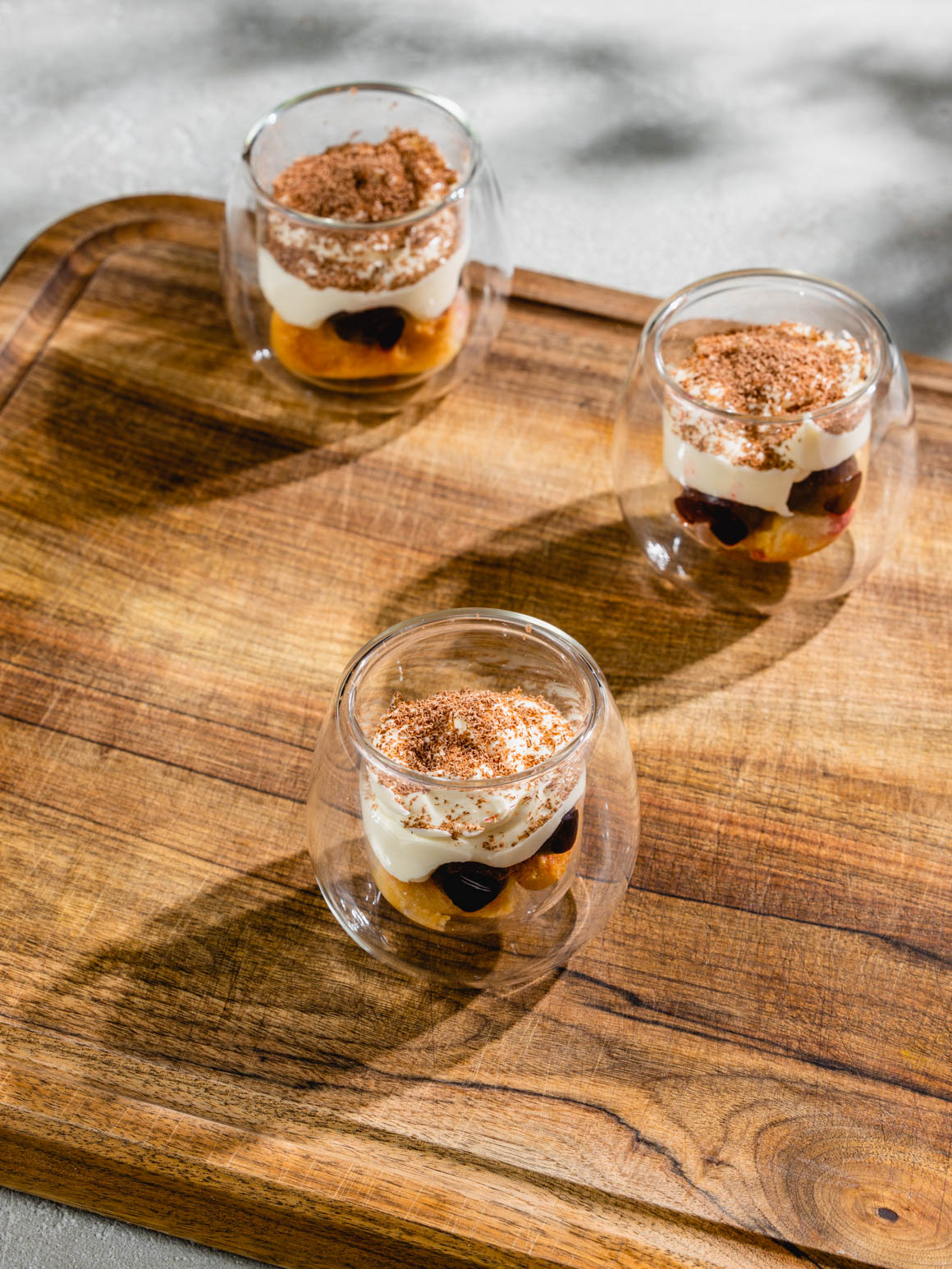Kirsch-Tiramisu mit Kirschlikör und Schokolade Rezept